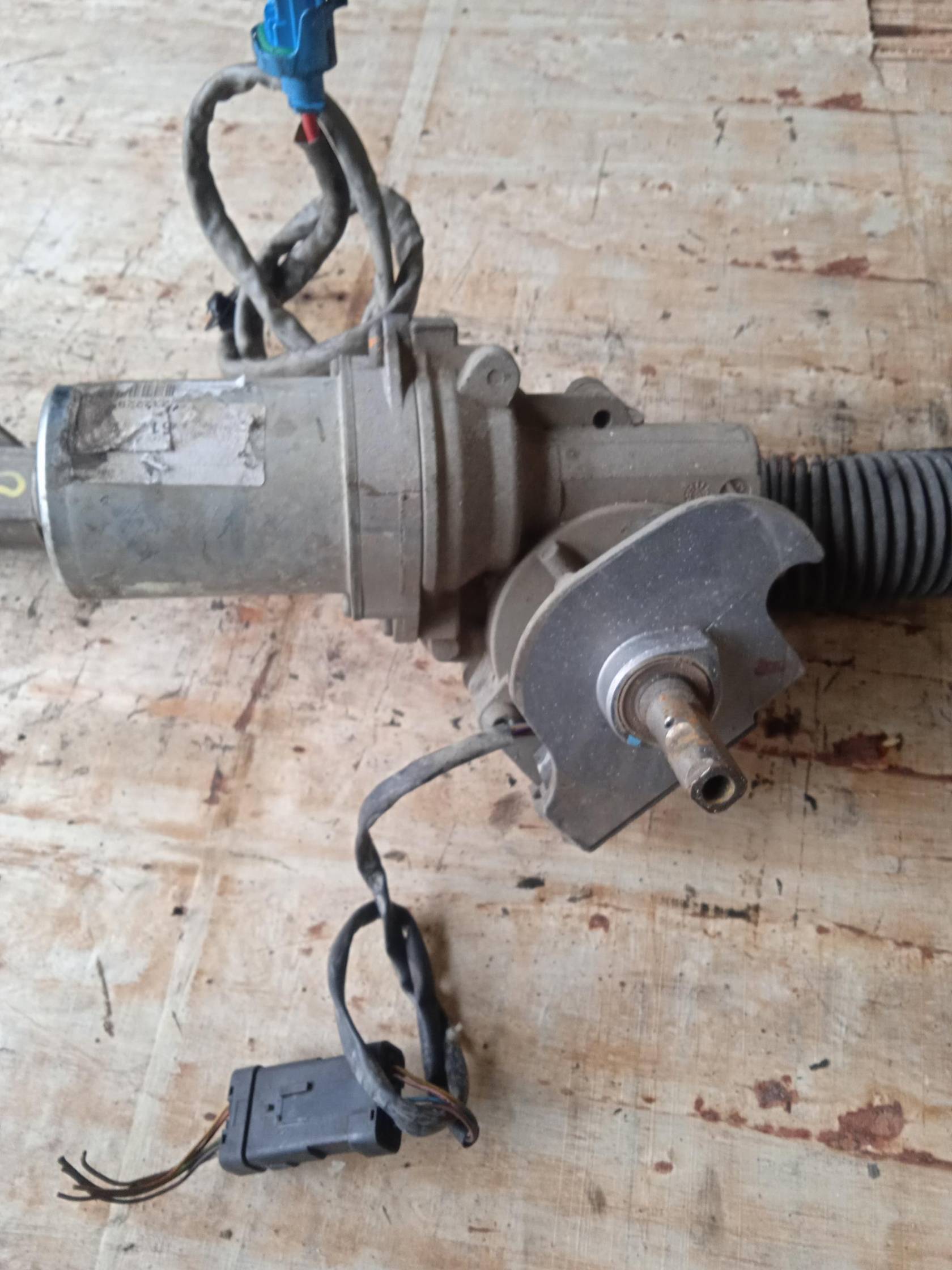 Scatola sterzo servoassistita